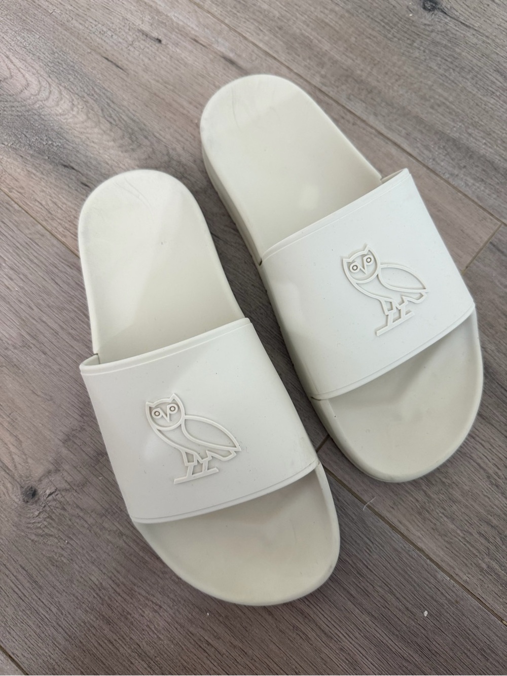 OVO Cream Owl Slides